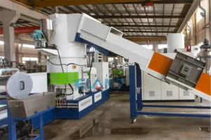 PLASTIC PELLETIZING MACHINE